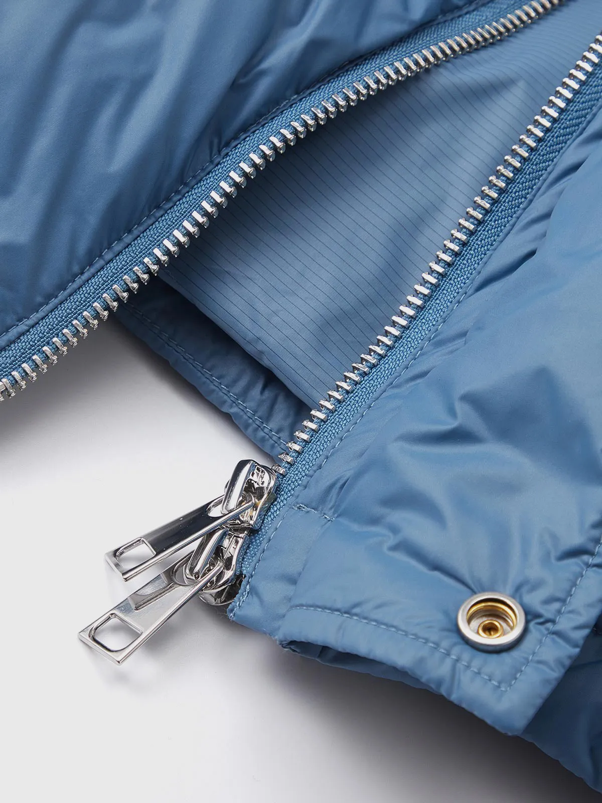 2 Ways to Wear Down Puffer Jacket With Removable Sleeves