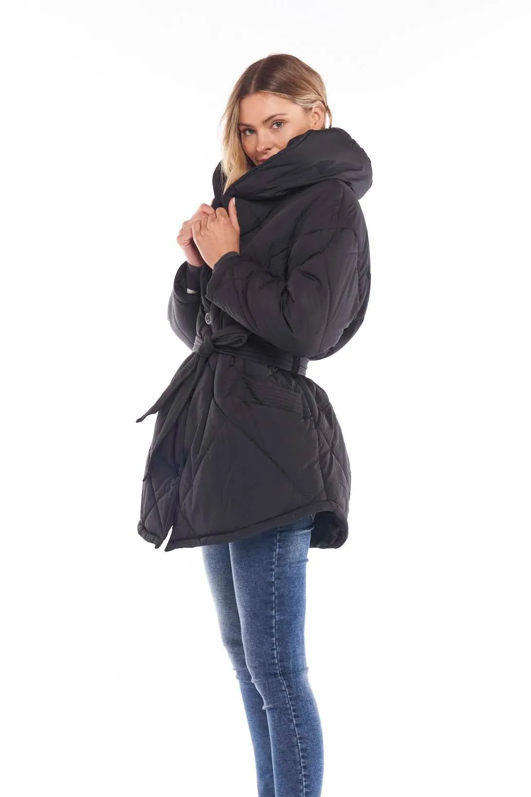 Betty Basics Archie Puffer Jacket in Black