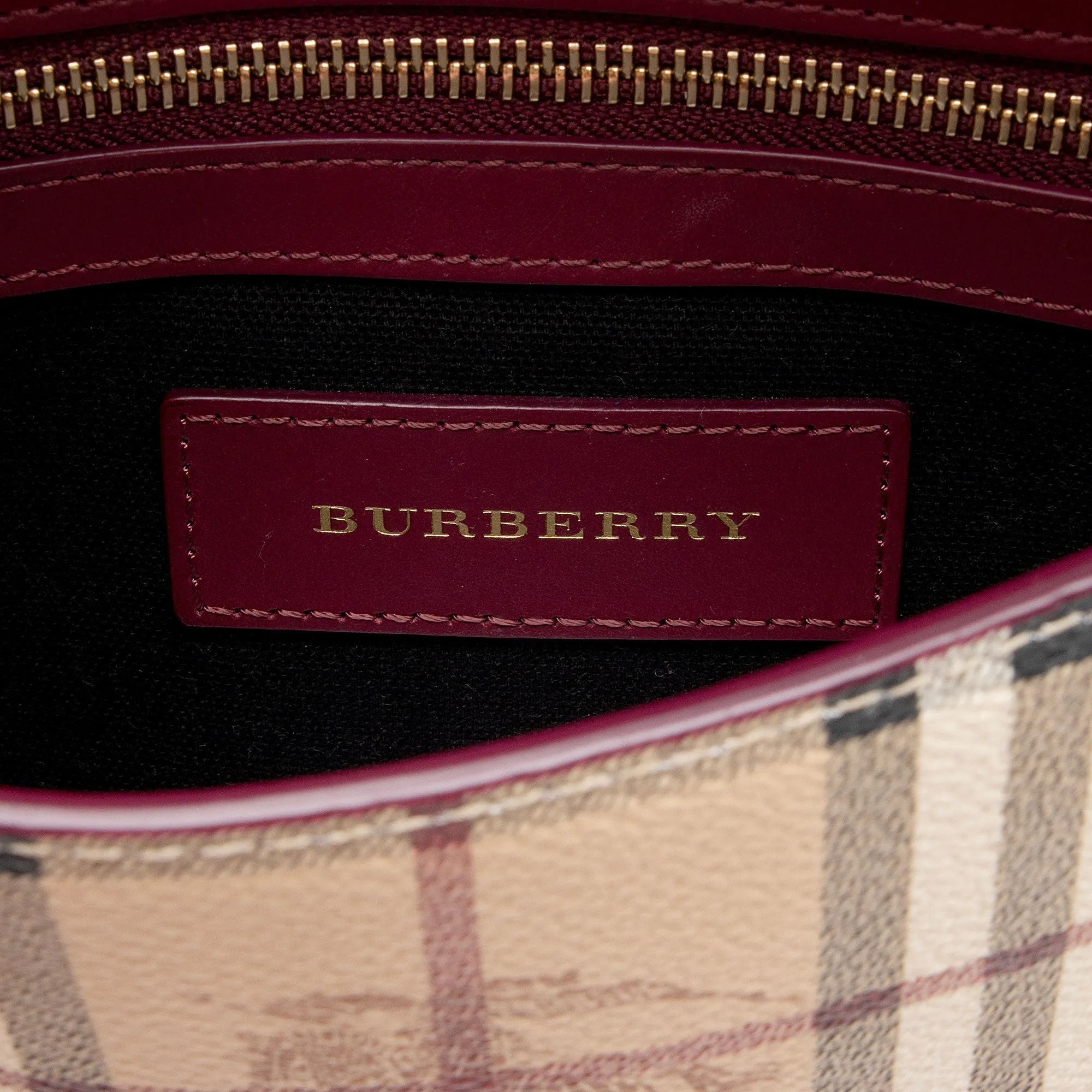 Burberry Haymarket Check Loxley Crossbody Bag (SHF-IyuLTa)