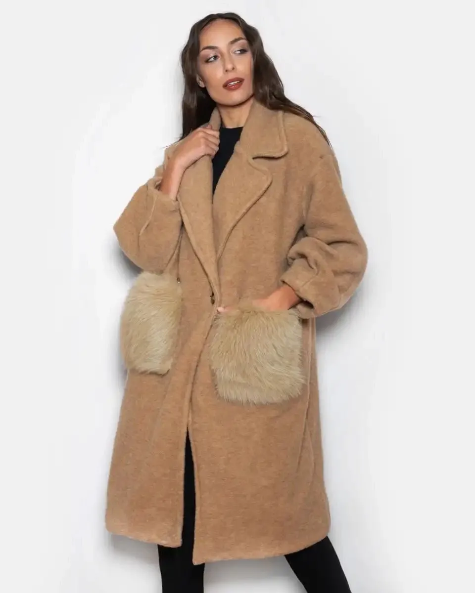 Coat With Fox pockets Beige pattern