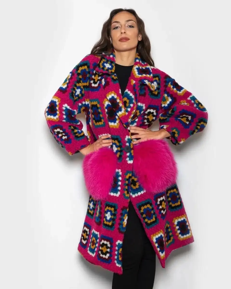 Coat With Fox pockets Fuchsia crochet pattern