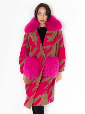 Coat with pockets and collar in brown fuchsia patterned fox