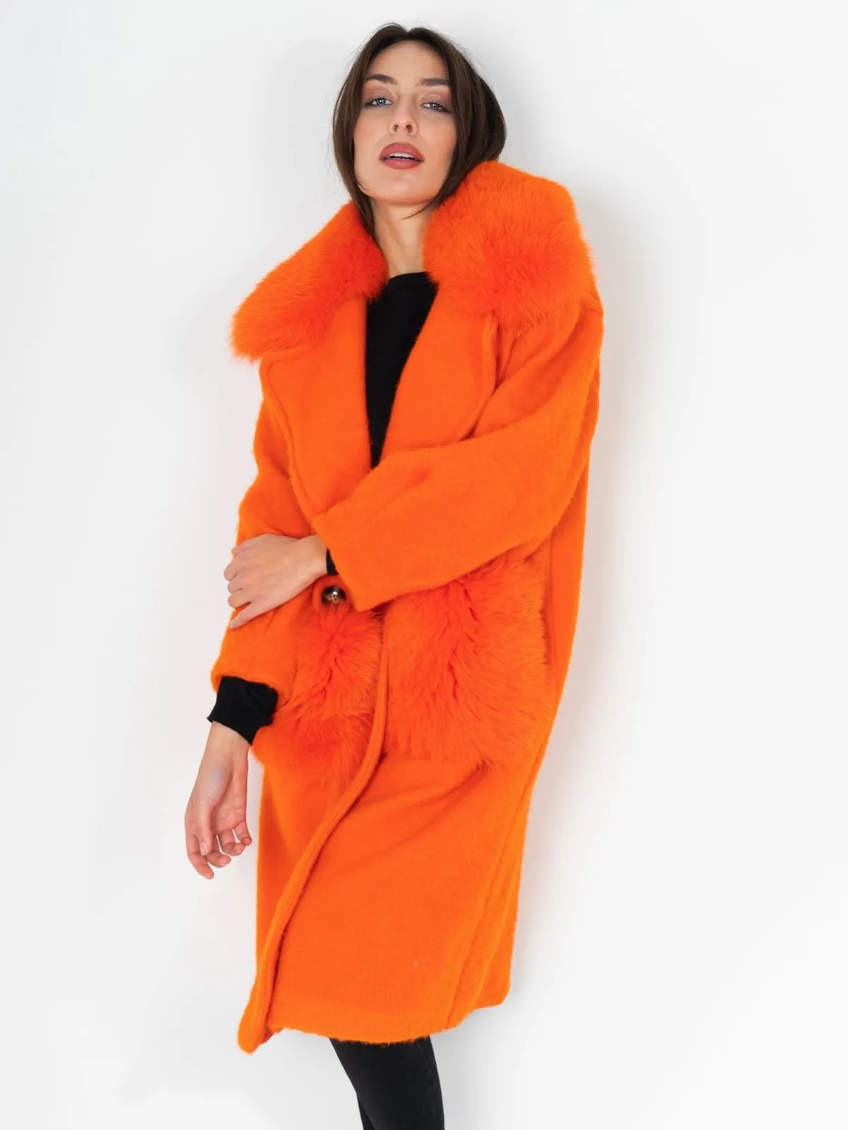 Coat with pockets and collar in orange fox