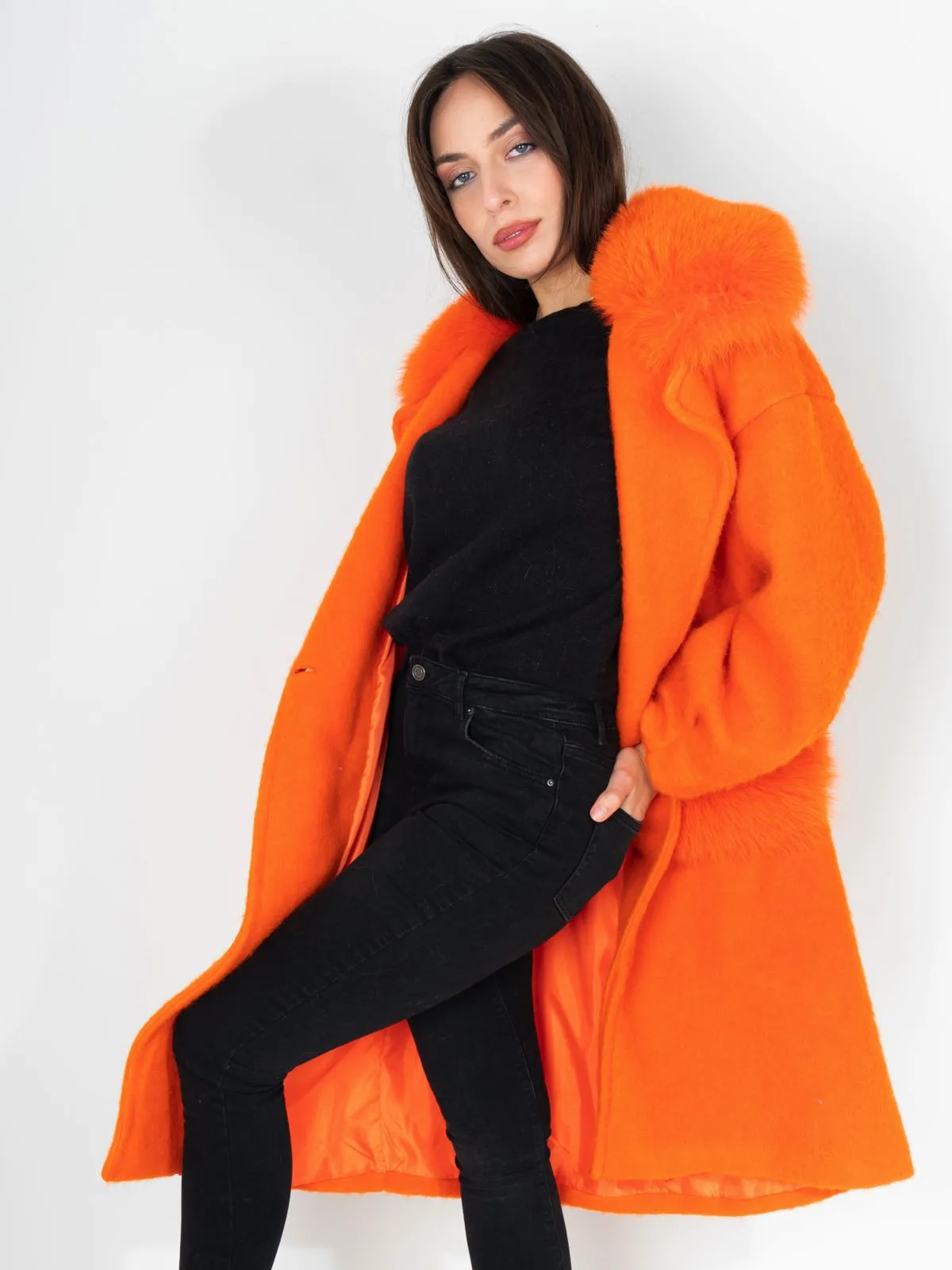 Coat with pockets and collar in orange fox