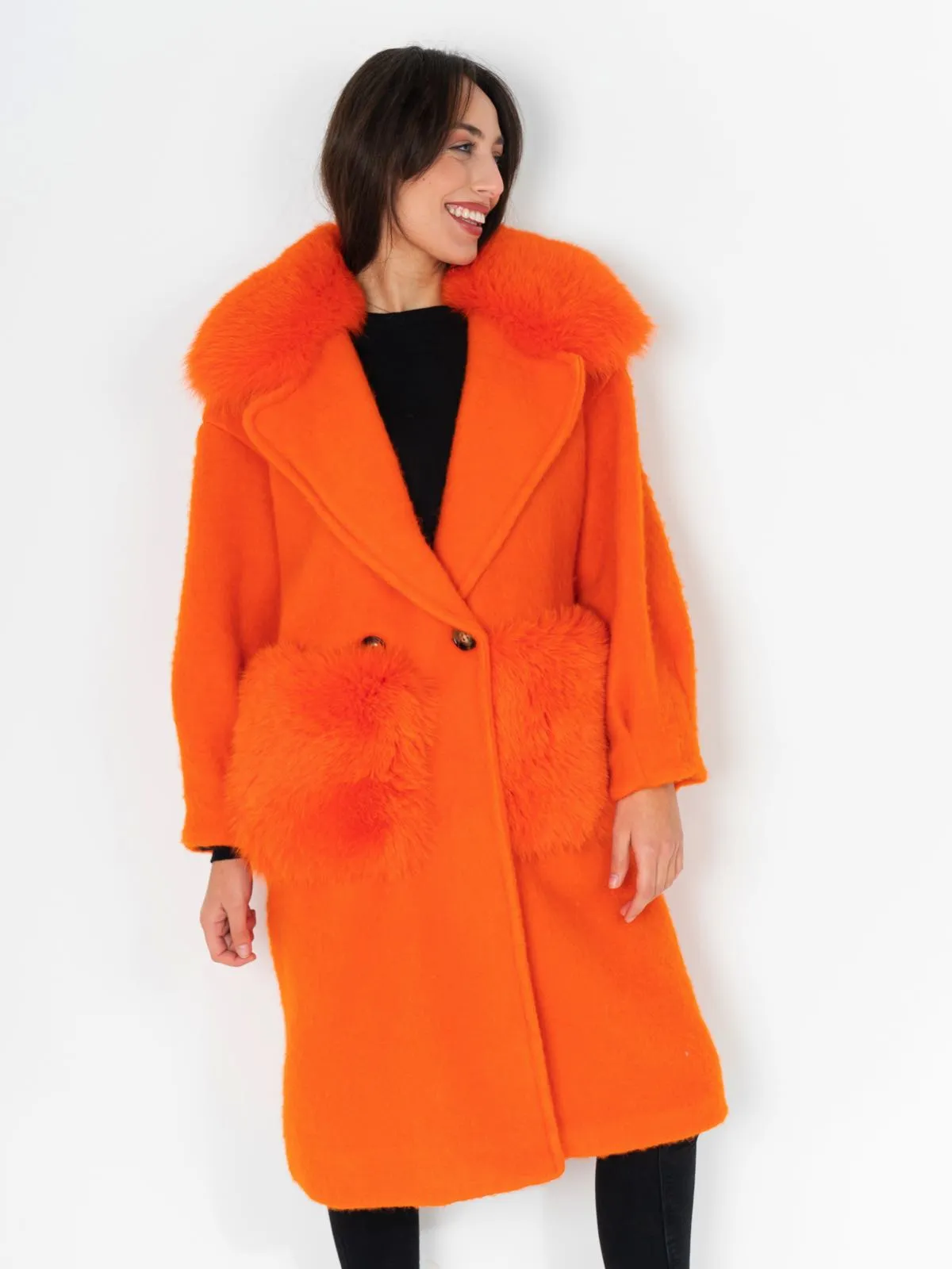 Coat with pockets and collar in orange fox