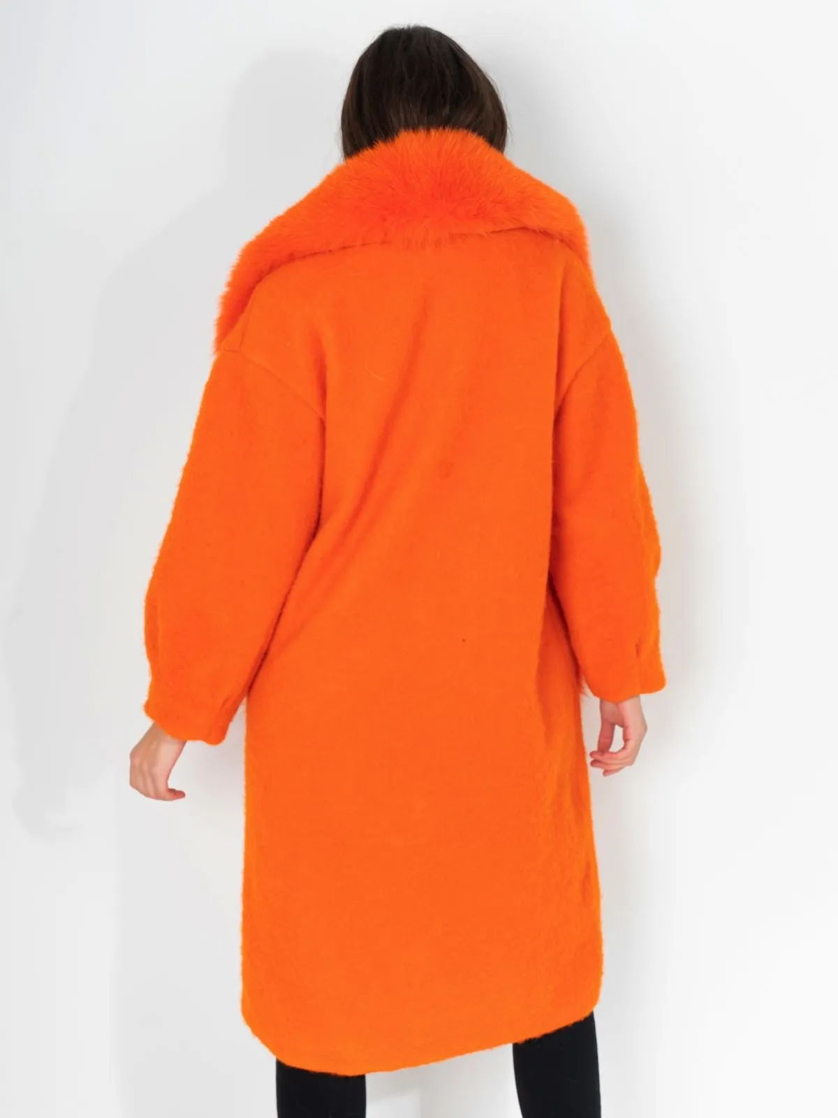 Coat with pockets and collar in orange fox