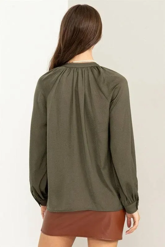 Front ruffle long sleeve blouse