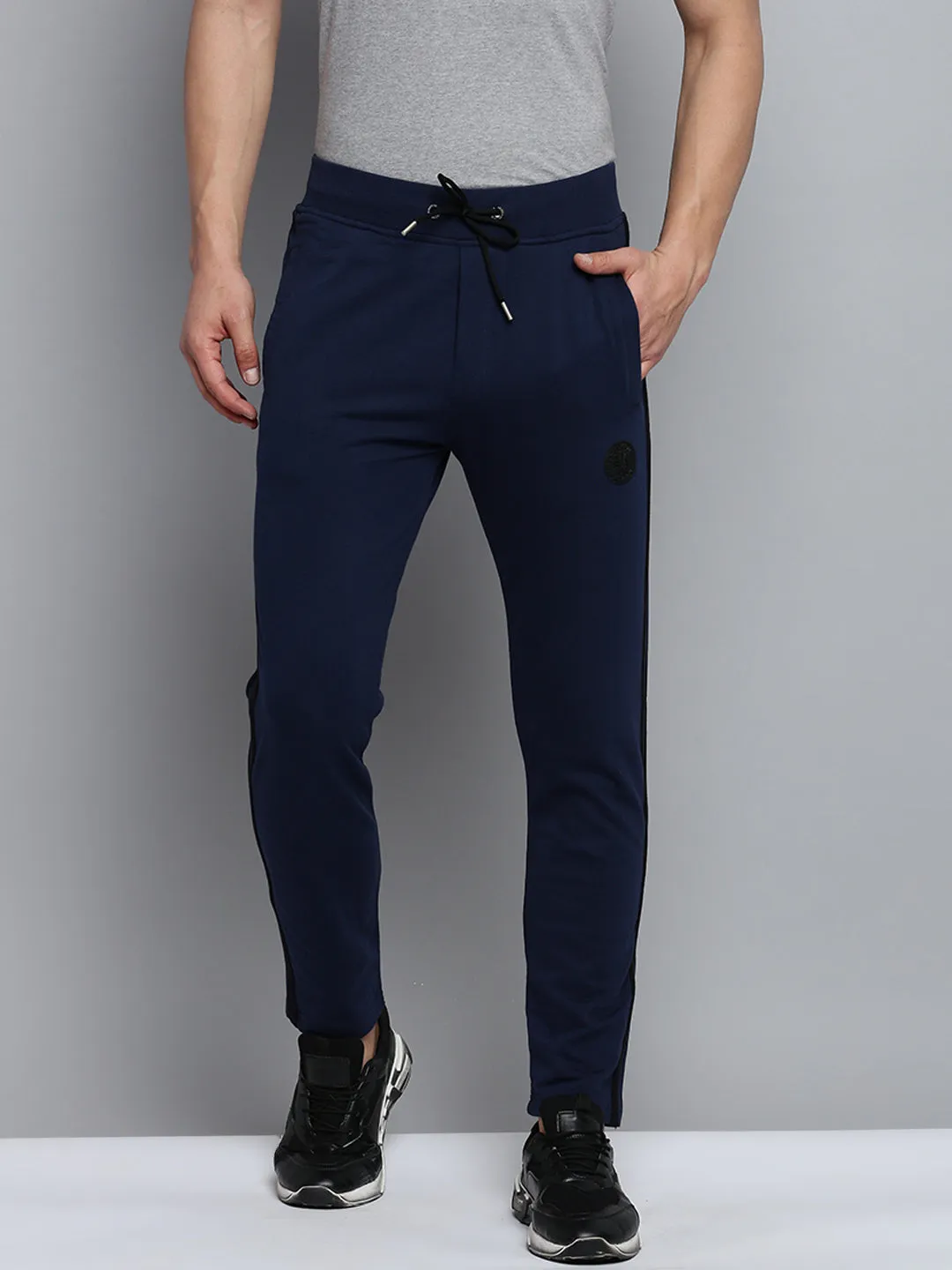 Men Navy Solid Casual Track Pant