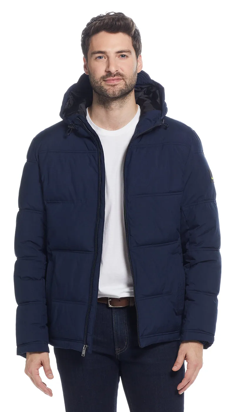 QUILTED PUFFER WITH ATTACHED HOOD