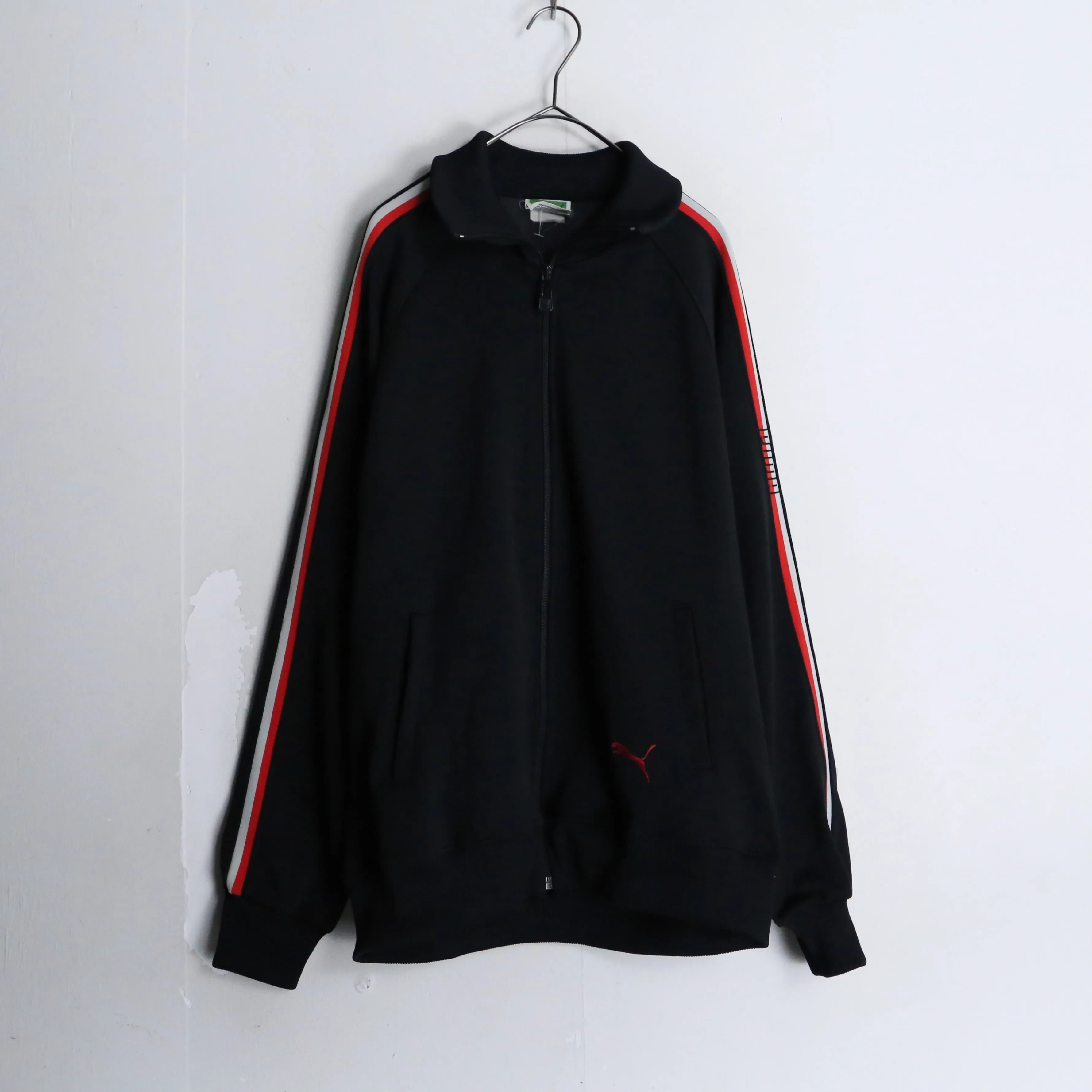 "PUMA" black × red track jacket