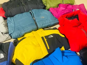 The North Face Puffer Jacket Models include 700,800,900,550,850