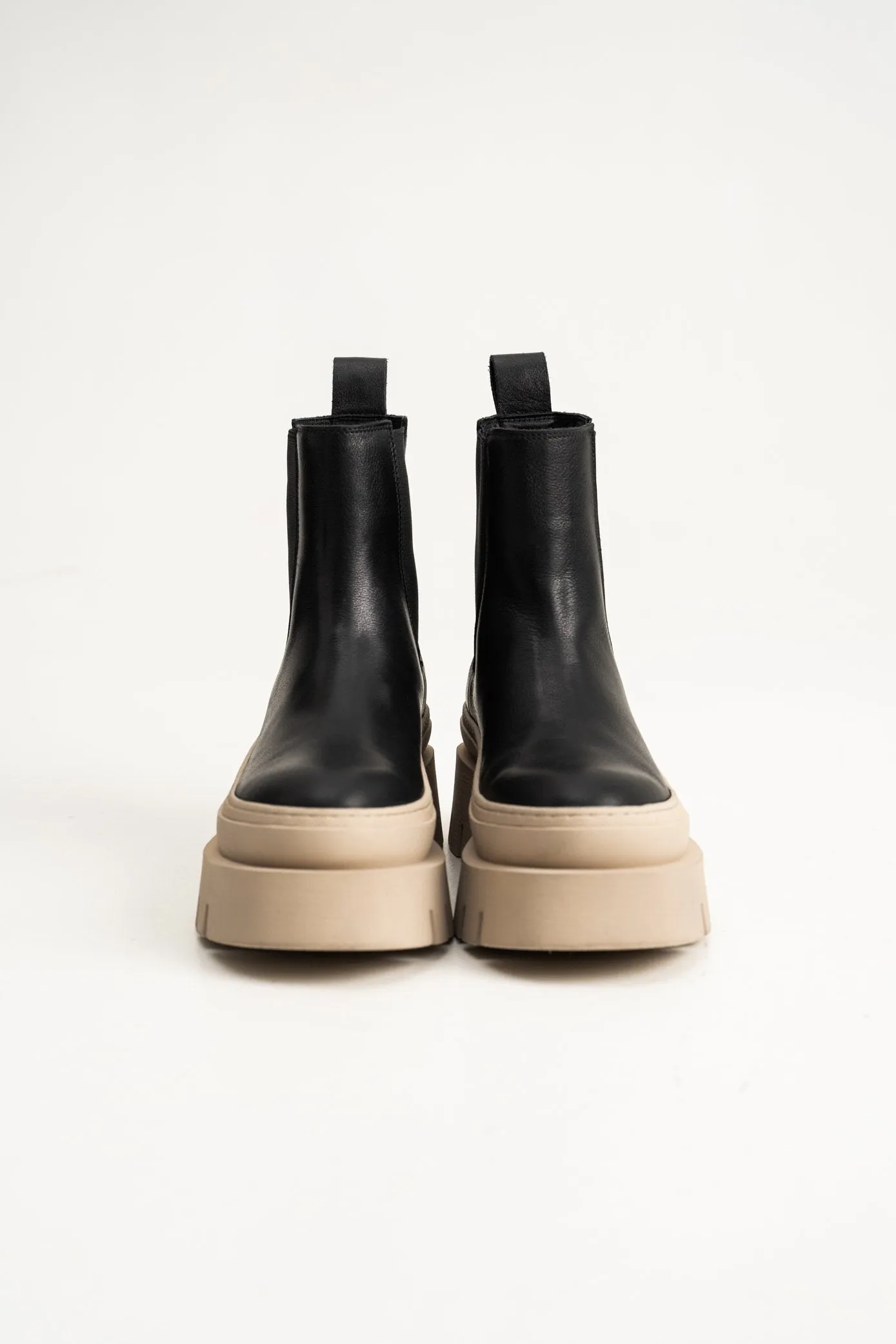 Vitello Black Nature Chelsea Boots