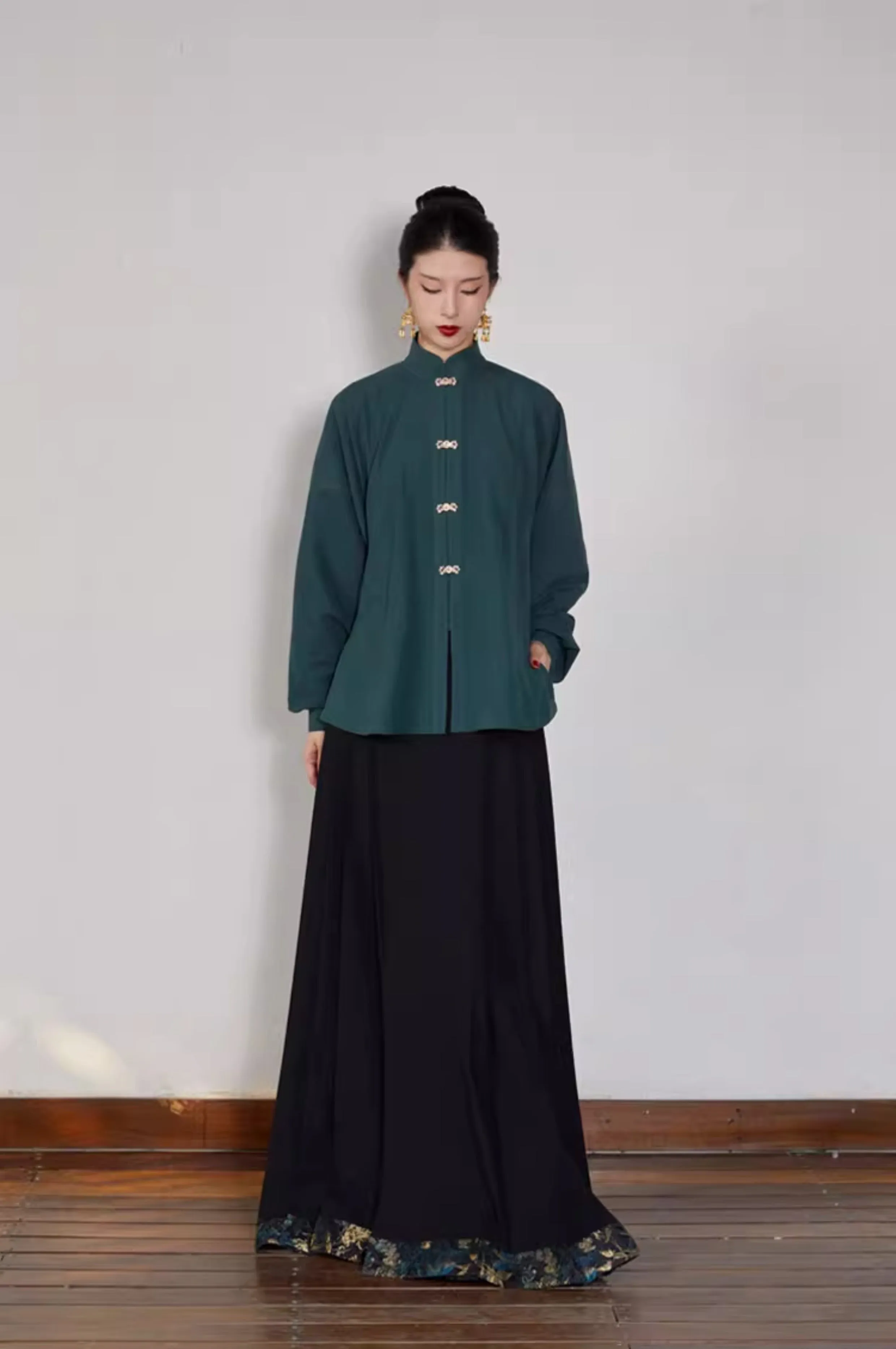 Yu Nian 余年 Longevity Modernized Ming Dynasty Pure Wool Winter Square Collar Trench Coat & Mamian Set